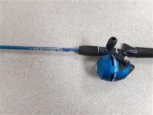 SHAKESPEARE OPEN FACED FISHING ROD AND REEL For parts or not working | Buya